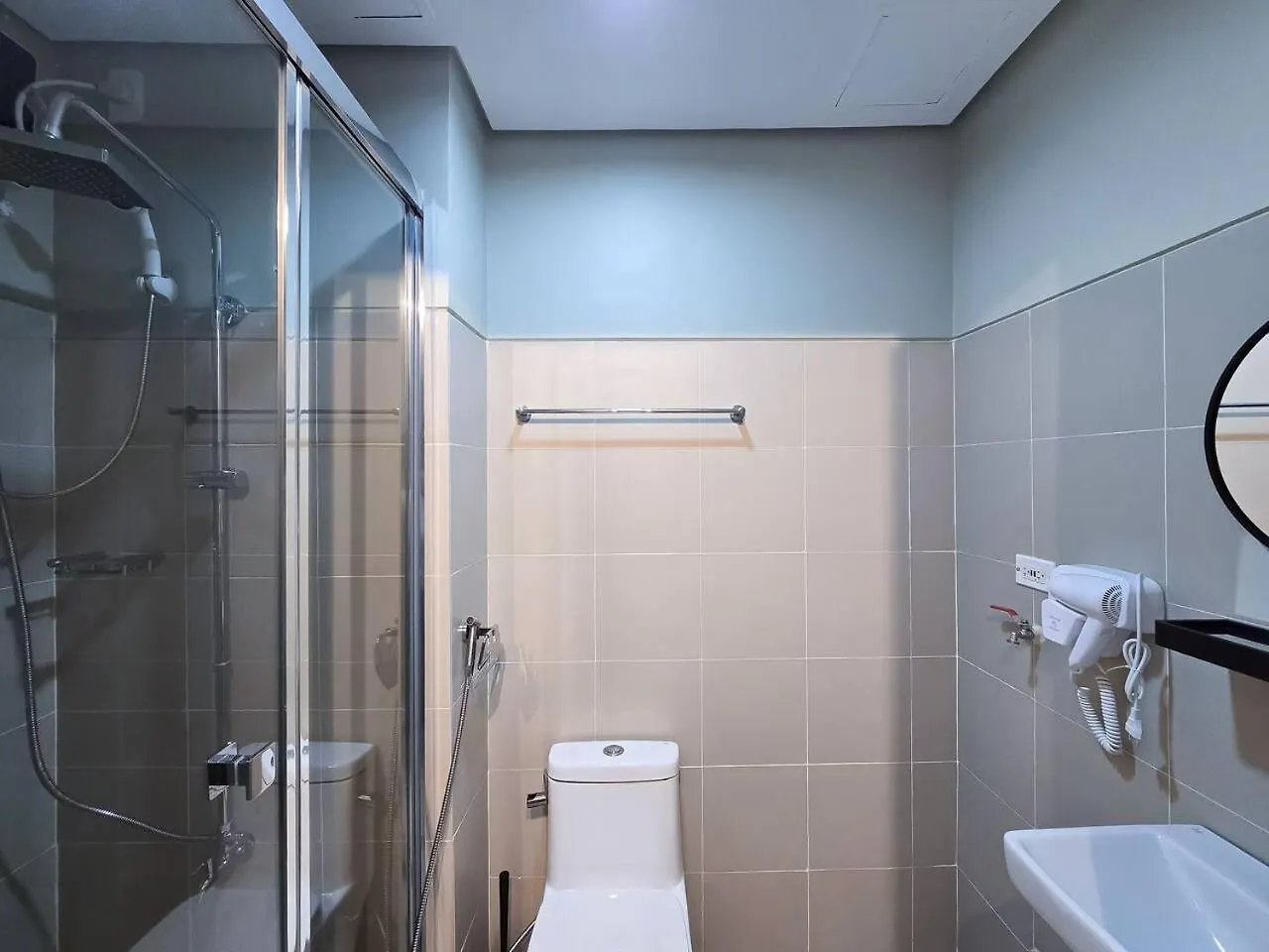 1Br Unit Condotel W Balcony Fame Residences #Fm61 Manila 0*,  Philippines