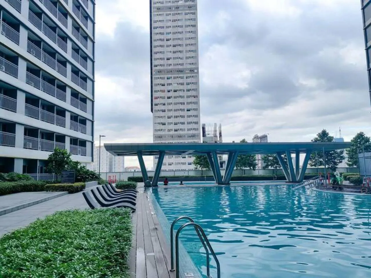 1Br Unit Condotel W Balcony Fame Residences #Fm61 Manila Philippines