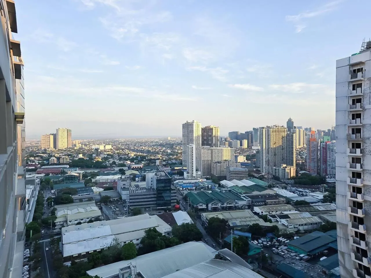 Apartment 1Br Unit Condotel W Balcony Fame Residences #Fm61 Manila Philippines