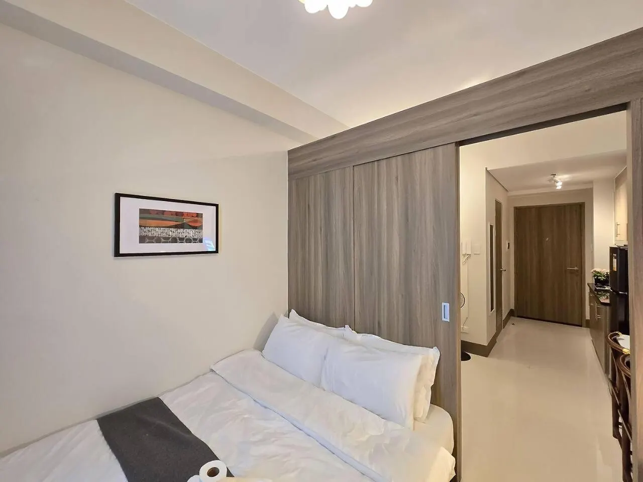 Apartment 1Br Unit Condotel W Balcony Fame Residences #Fm61 Manila