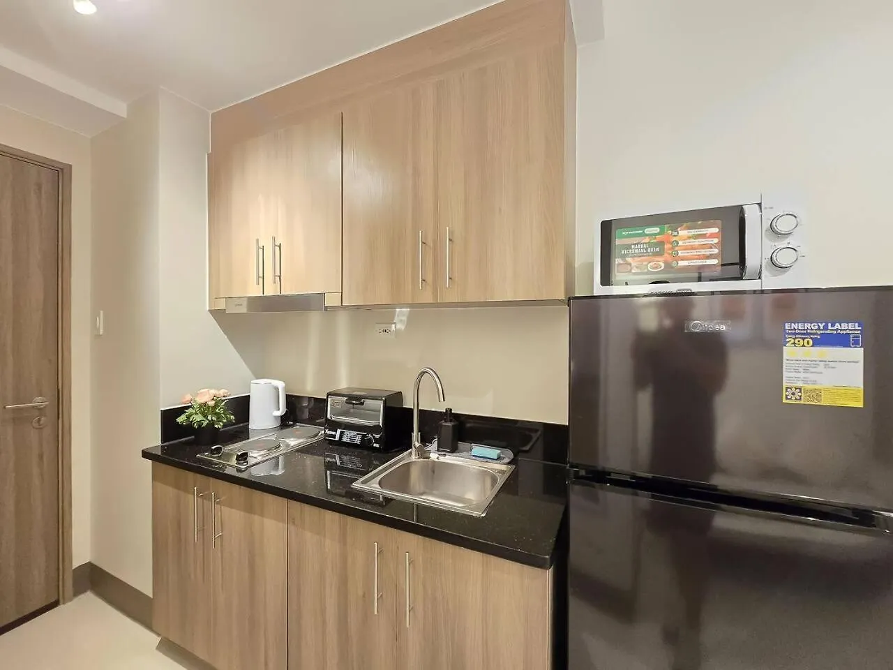 1Br Unit Condotel W Balcony Fame Residences #Fm61 Manila Apartment